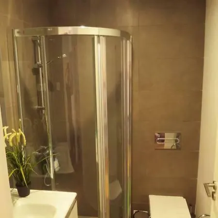 With View On Lisbon Tage & Swimming Pool Апартаменты